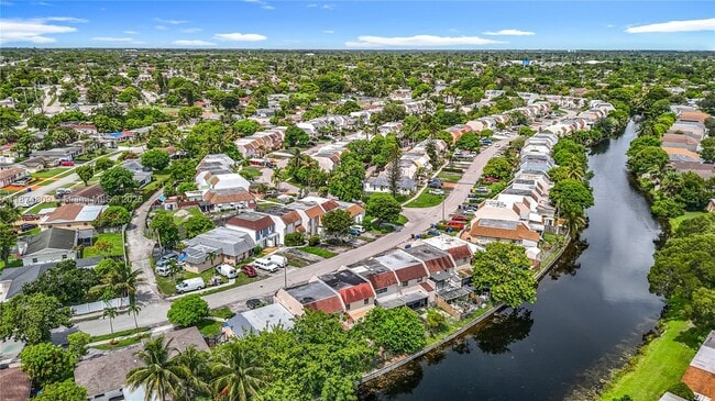 Building Photo - 1379 Seaview