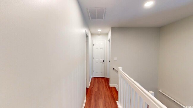 Building Photo - 1000 Pembroke Ct