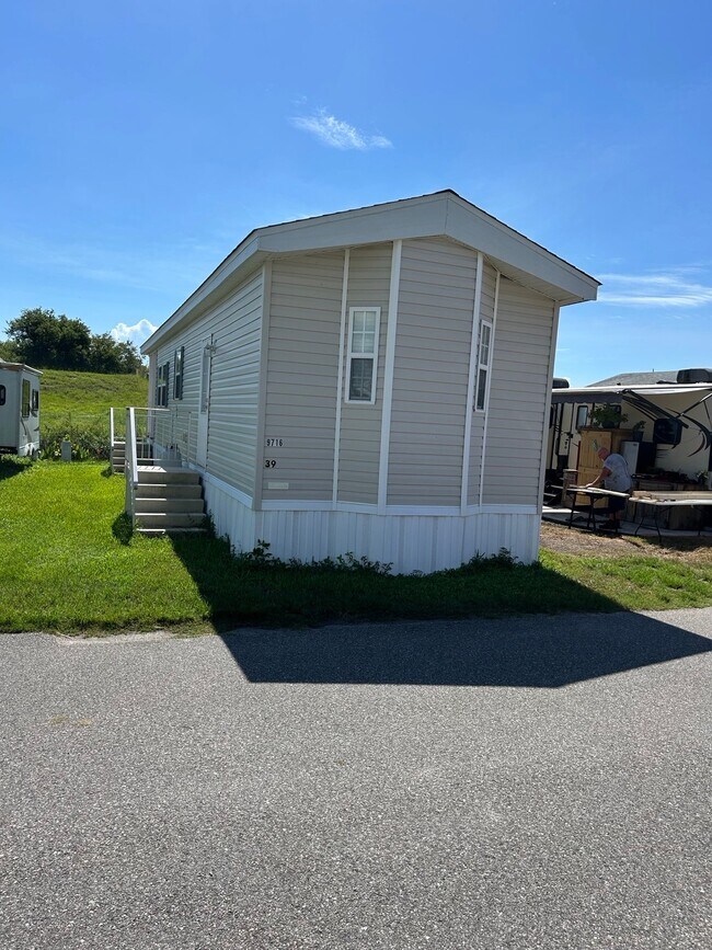 Building Photo - 9750 FL-78
