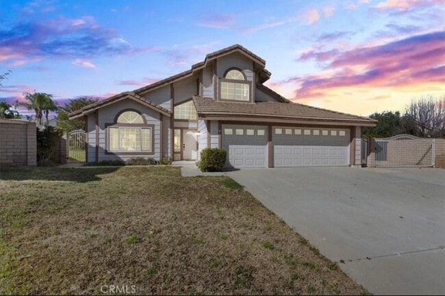 Building Photo - 120 Sandpoint Ln