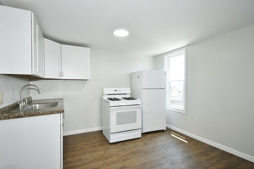 Building Photo - 1103 Crosby St