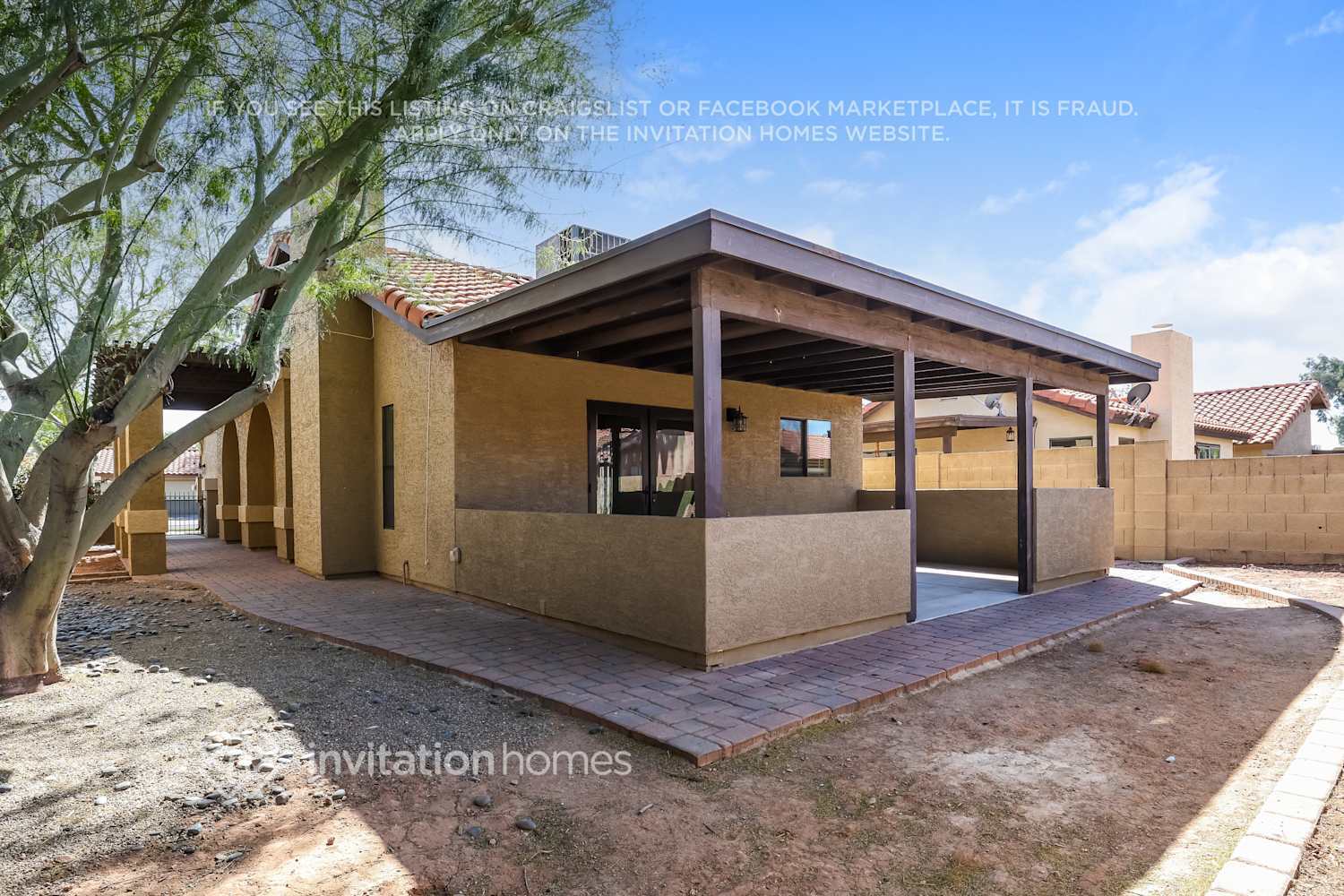 Building Photo - 2234 E Florian Ave