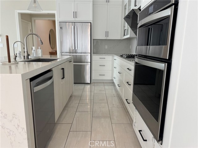 Building Photo - 113 Jaybird