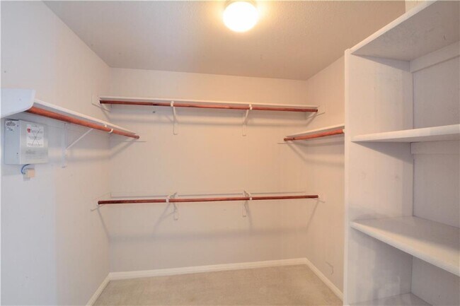 Building Photo - 8000 Tonkinese Dr