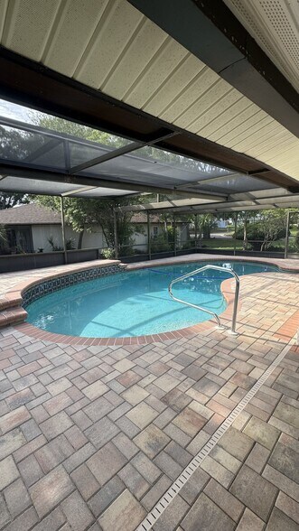 Building Photo - 7409 Lake Forest Cir