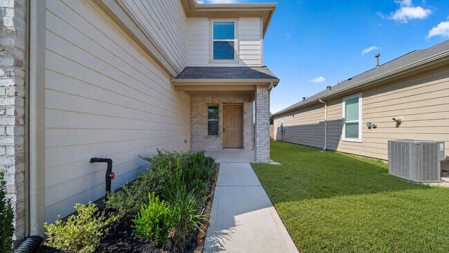Building Photo - 2607 Bluewood Ct