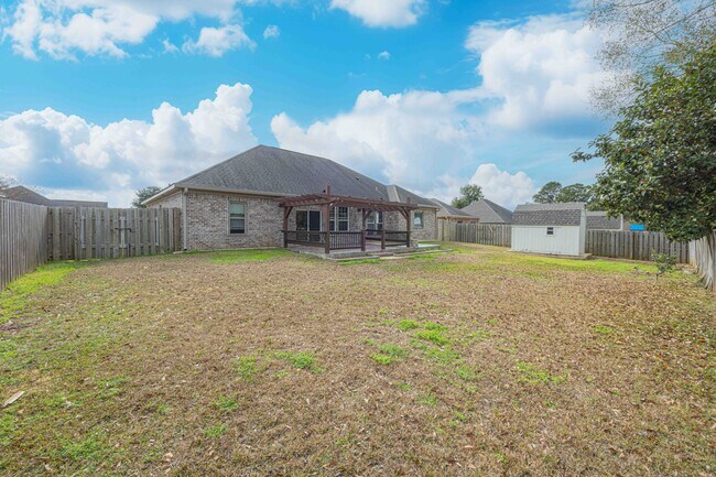 Building Photo - 27142 Gramercy Ln