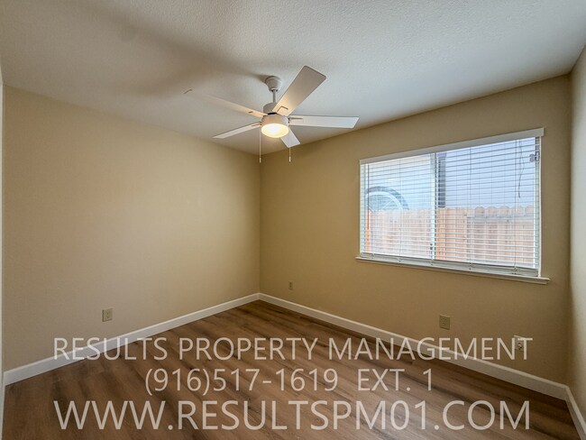 Building Photo - 112 Dyrell Way