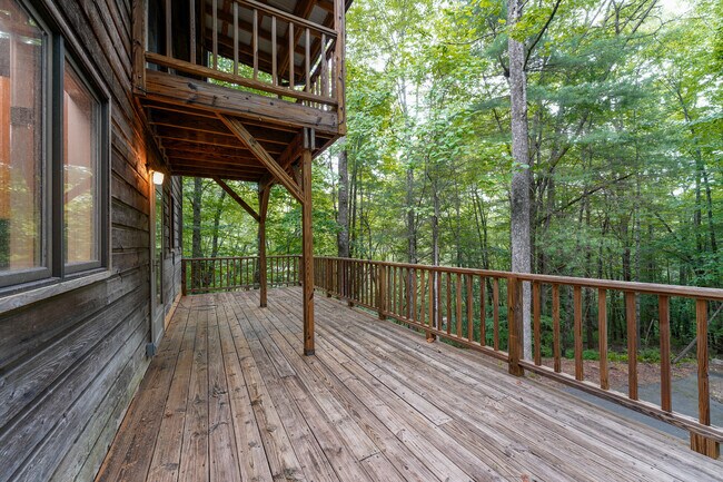 Building Photo - 480 Wingfield Way