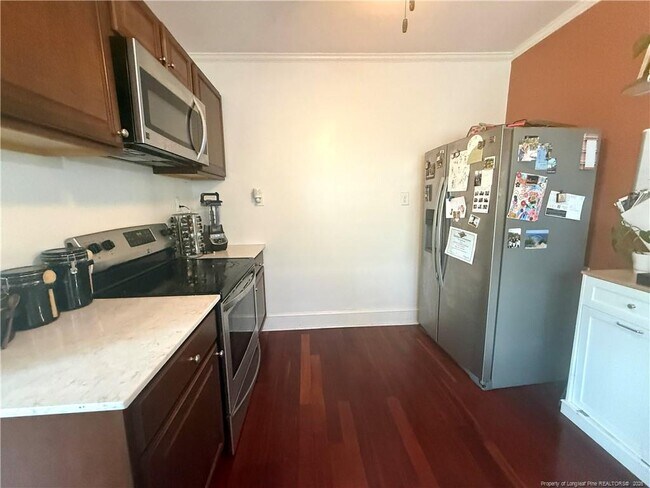 Building Photo - 417 Park Ave