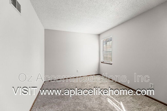 Building Photo - 3141 Eaton St