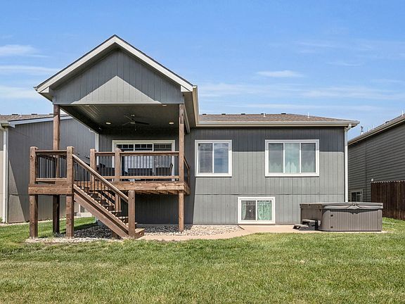 Building Photo - 6315 Rockaway Dr