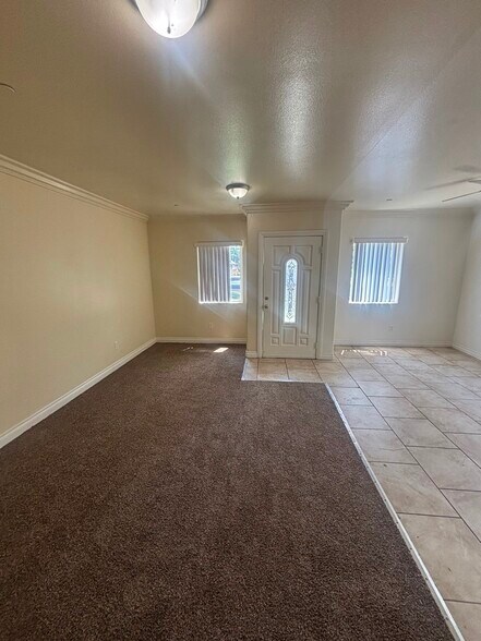 Building Photo - 4523 Arlington Ave