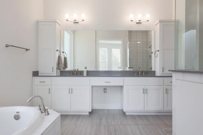 Building Photo - 4408 Logan Ridge Dr