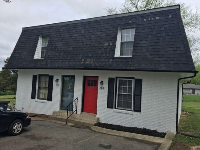 Building Photo - 54 E Caldwell St