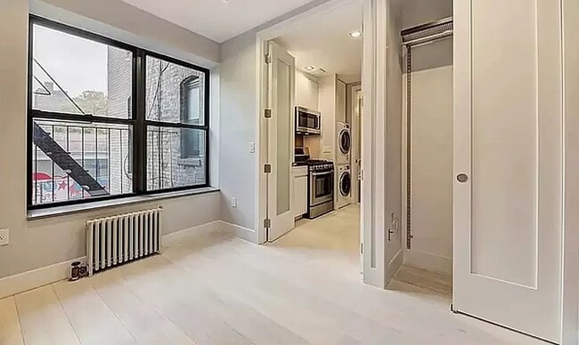 Building Photo - 161 Stanton St