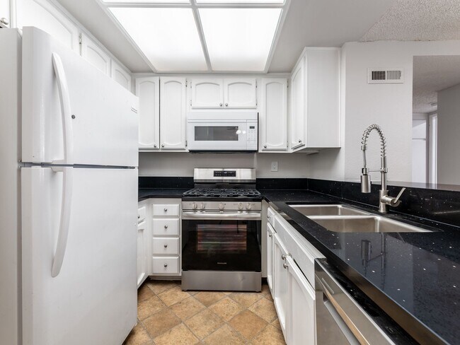 Building Photo - 7800 Topanga Canyon Blvd