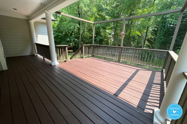 Building Photo - 8105 Last Oak Ct