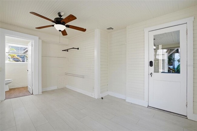 Building Photo - 725 8th St N