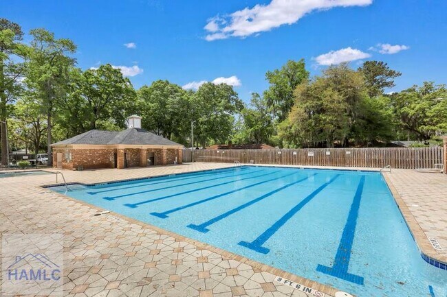 Building Photo - 22 Avocet Way