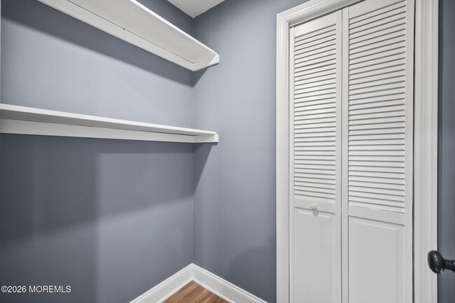 Building Photo - 143 Center Ave