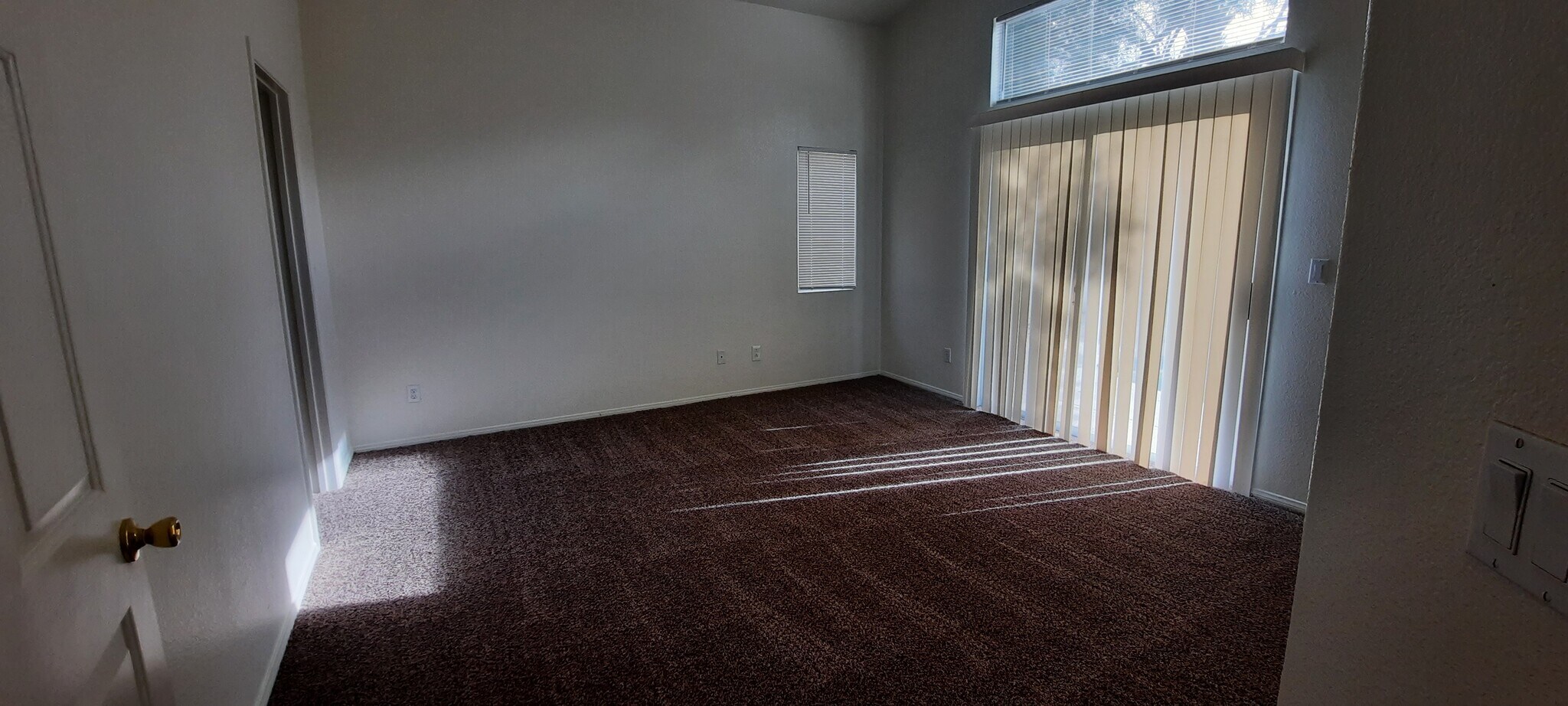 Building Photo - 18 Mesquite Village Cir