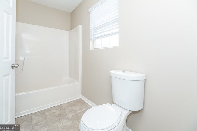 Building Photo - 9403 Highland Ridge