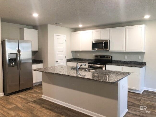 Building Photo - 723 Amador Avenue