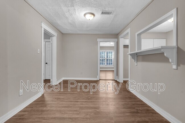 Building Photo - 481 Marianna St