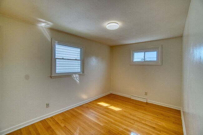 Building Photo - 1264 Westcott St