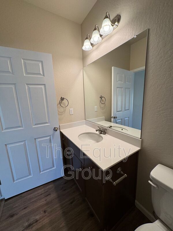 Building Photo - 3614 S County Center Dr