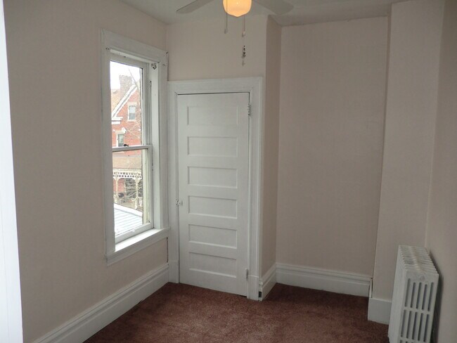 Building Photo - 7609 Tuscarora St