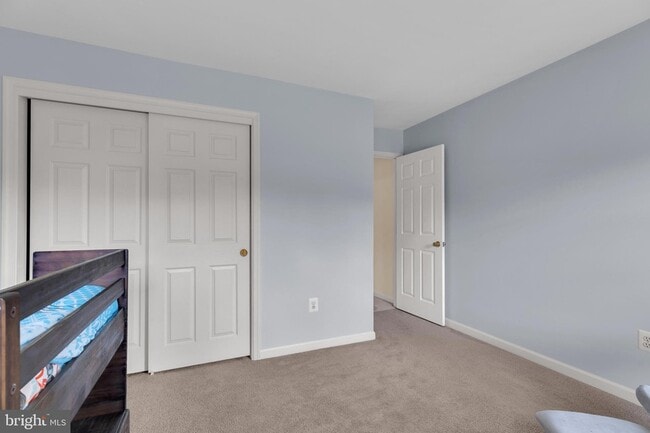 Building Photo - 7707 Lake Glen Dr