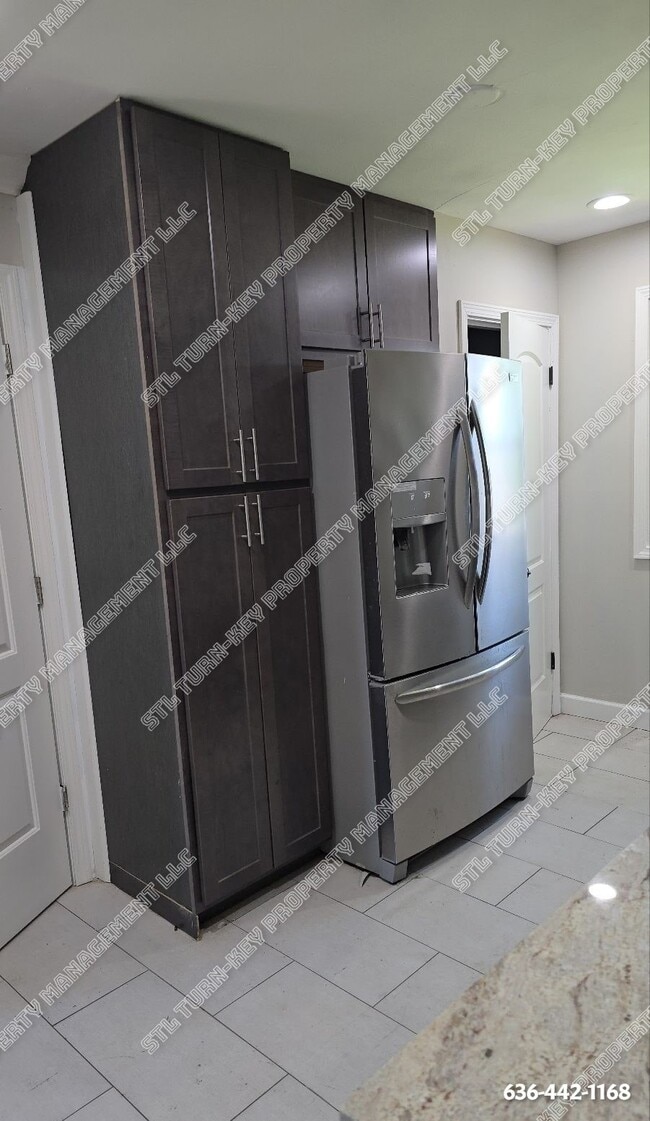 Building Photo - 9414 Altonwood Dr