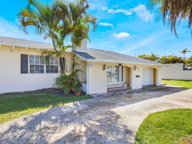 Building Photo - 832 Green St