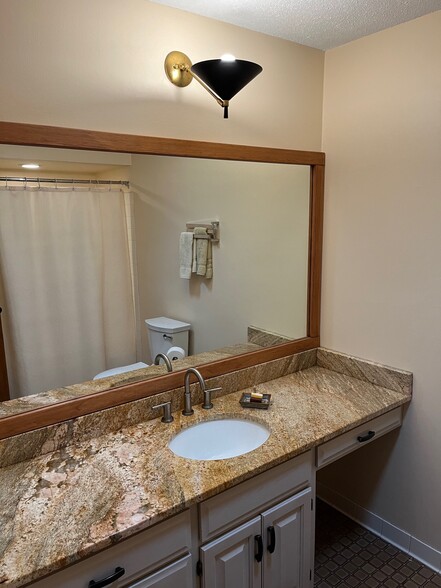 Building Photo - 16275 Chankahda Trl