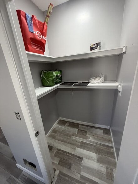 Building Photo - 131-133 Huntington Terrace, 1st floor apt