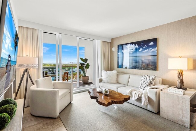 Building Photo - 102 24th St