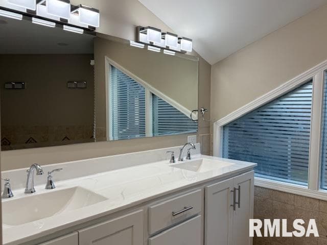 Building Photo - 16429 N Hawthorne Ln