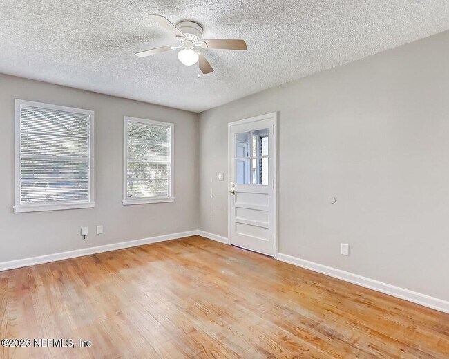 Building Photo - 1901 Pullman Ct