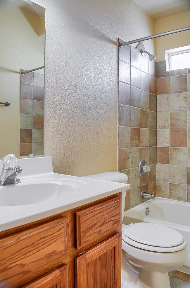 Building Photo - 12720 Tierra Aurora Dr