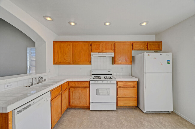 Kitchen - 4104 Evora Circle