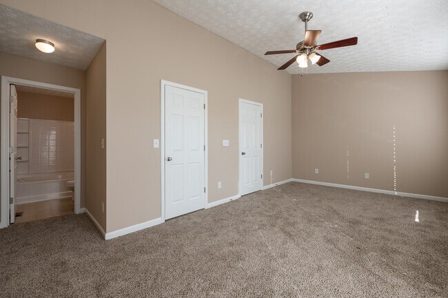 Building Photo - 6246 Redan Overlook