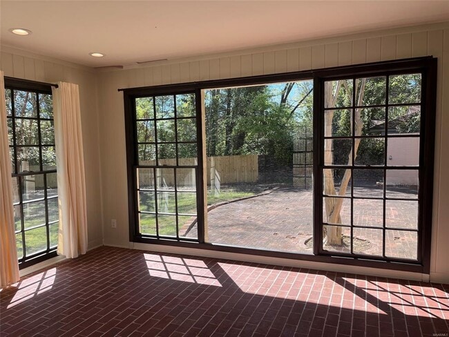 Building Photo - 1244 Gregory Ave