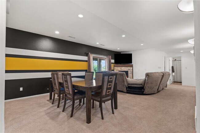 Building Photo - 1077 Prairie Grass Ln