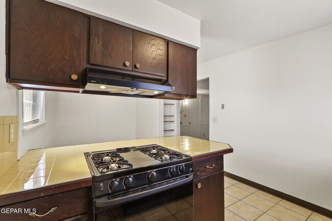 Building Photo - 5440 Viceroy Dr