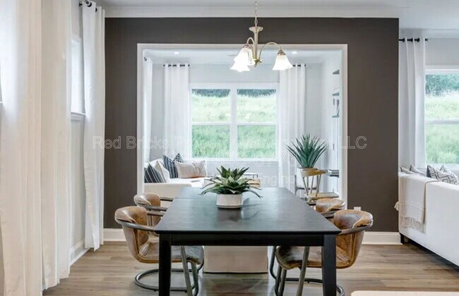 Building Photo - 19016 Yellow Birch Dr