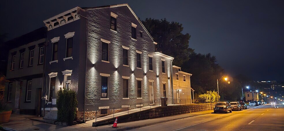 Building Photo - 1205 Lee St