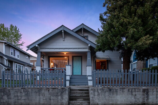 Building Photo - 3819 S G St