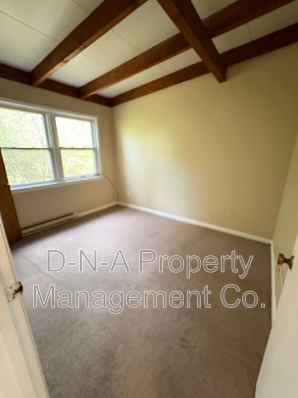 Building Photo - 114 Cabanna Ln